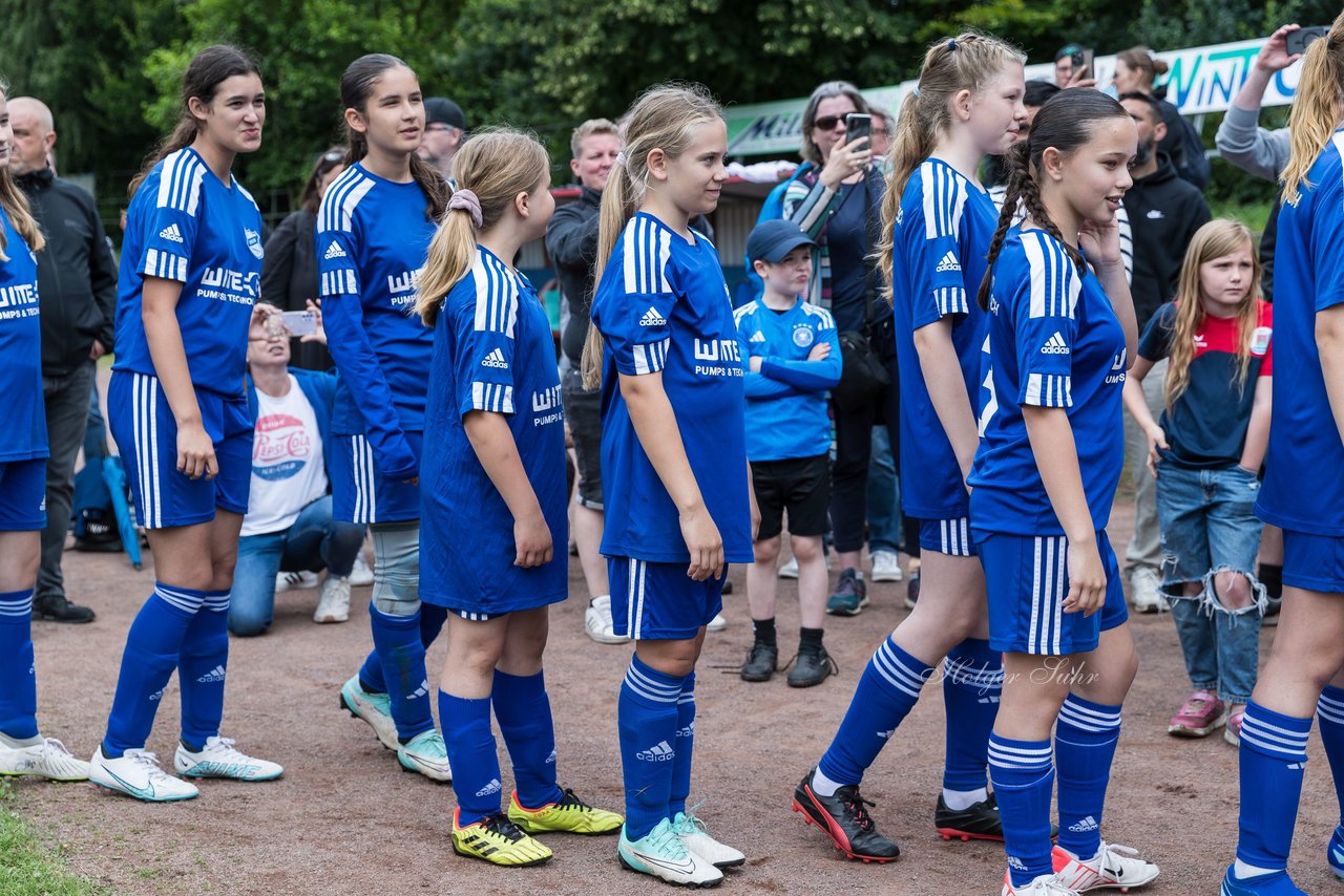 Bild 218 - Loewinnen Cup